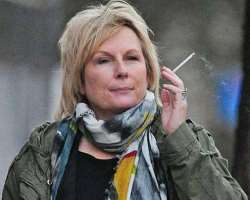 Jennifer Saunders smoking
